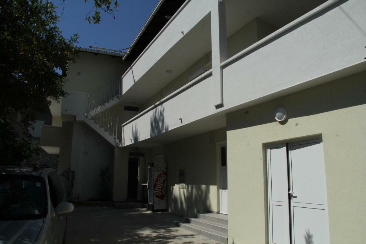 Novalja Inn 2 Exterior foto